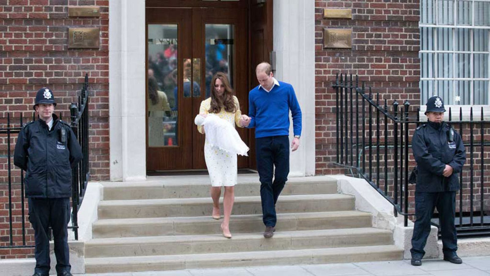 Telediario 2 en cuatro minutos - 02/05/15