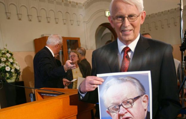  - Anuncio del Nobel de la Paz en Oslo