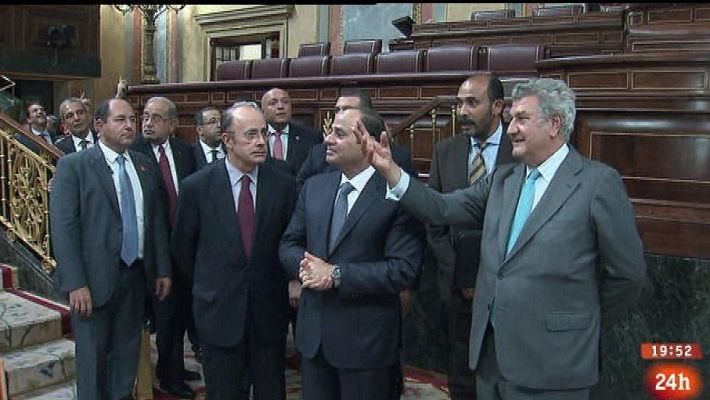 Parlamento - Visita egipcia