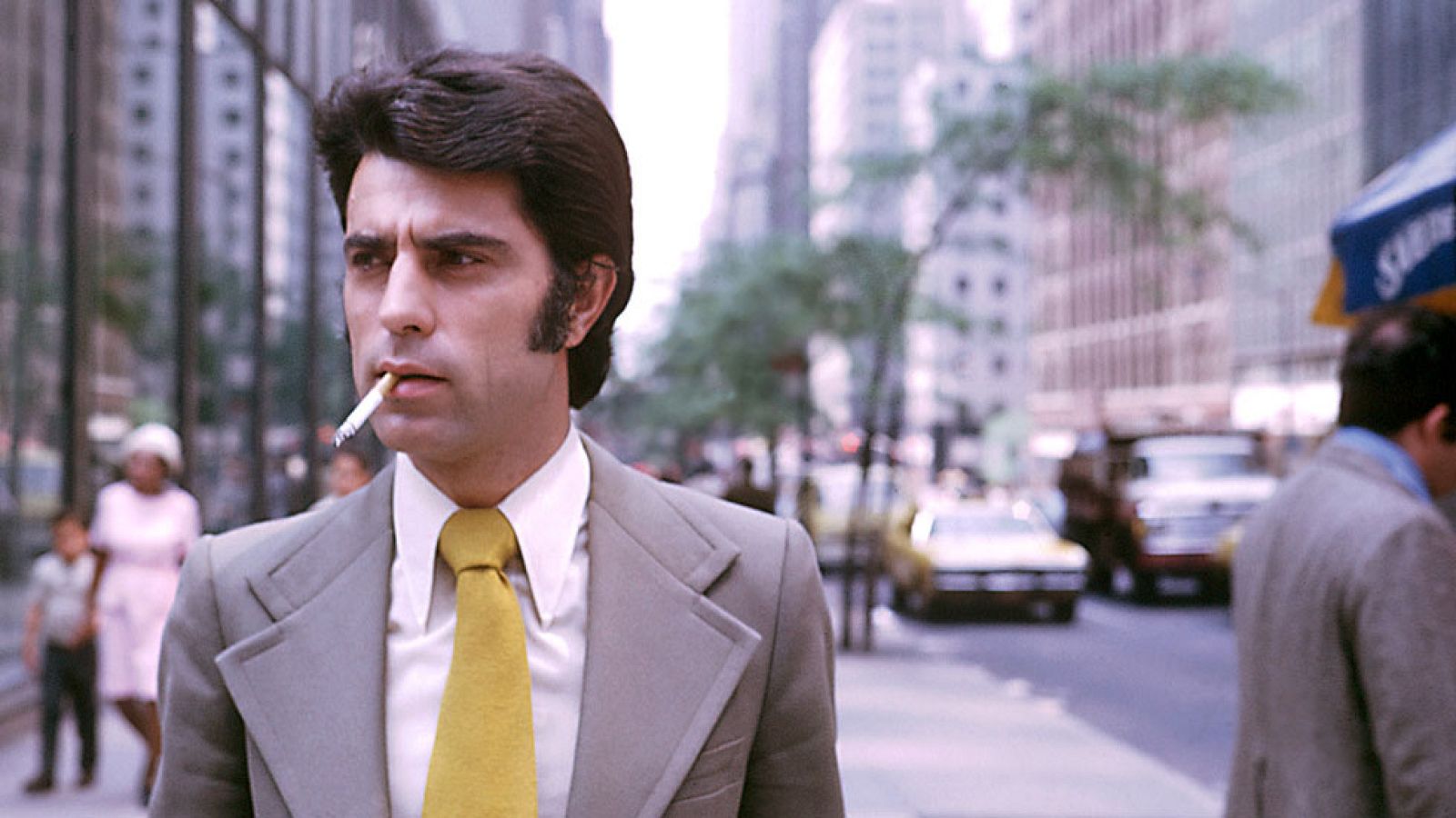 Jesús Hermida, el periodista que marcó un estilo propio en televisión - Los desayunos de TVE | Ver