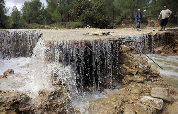 Telediario 1 - Telediario en 4' - 10/10/08