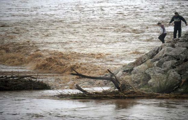 Telediario 1 - Telediario en 4' - 10/10/08