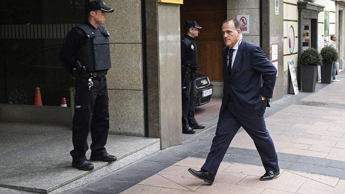 Telediario 1 - La LFP denuncia a la AFE por considerar ilegal la huelga