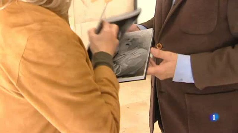 Us parlem de la reedició del llibre "Catalans. Retrats" del fotògraf Antoni Bernard.