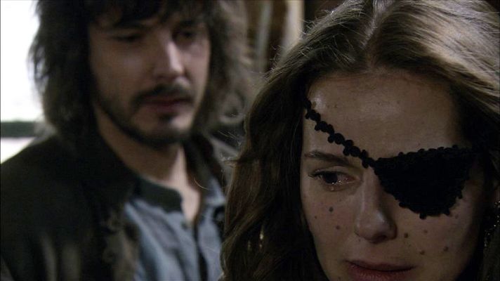 Águila Roja - El beso de despedida de Gonzalo y Lucrecia