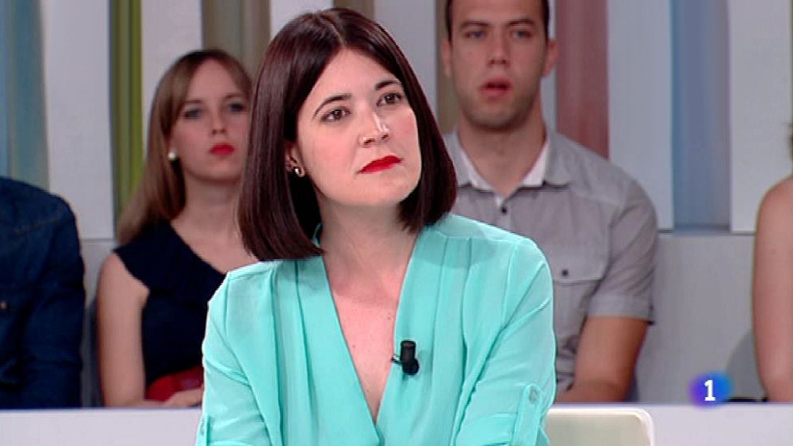 Mireia cuelga el delantal