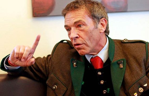  - Jörg Haider muere en accidente