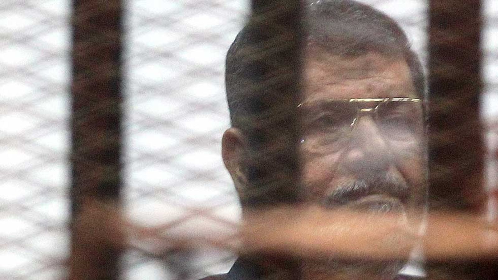 Egipto condena a muerte al expresidente Morsi