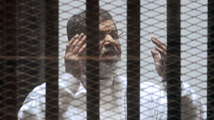 Telediario 1 - Mohamed Morsi, condenado a muerte