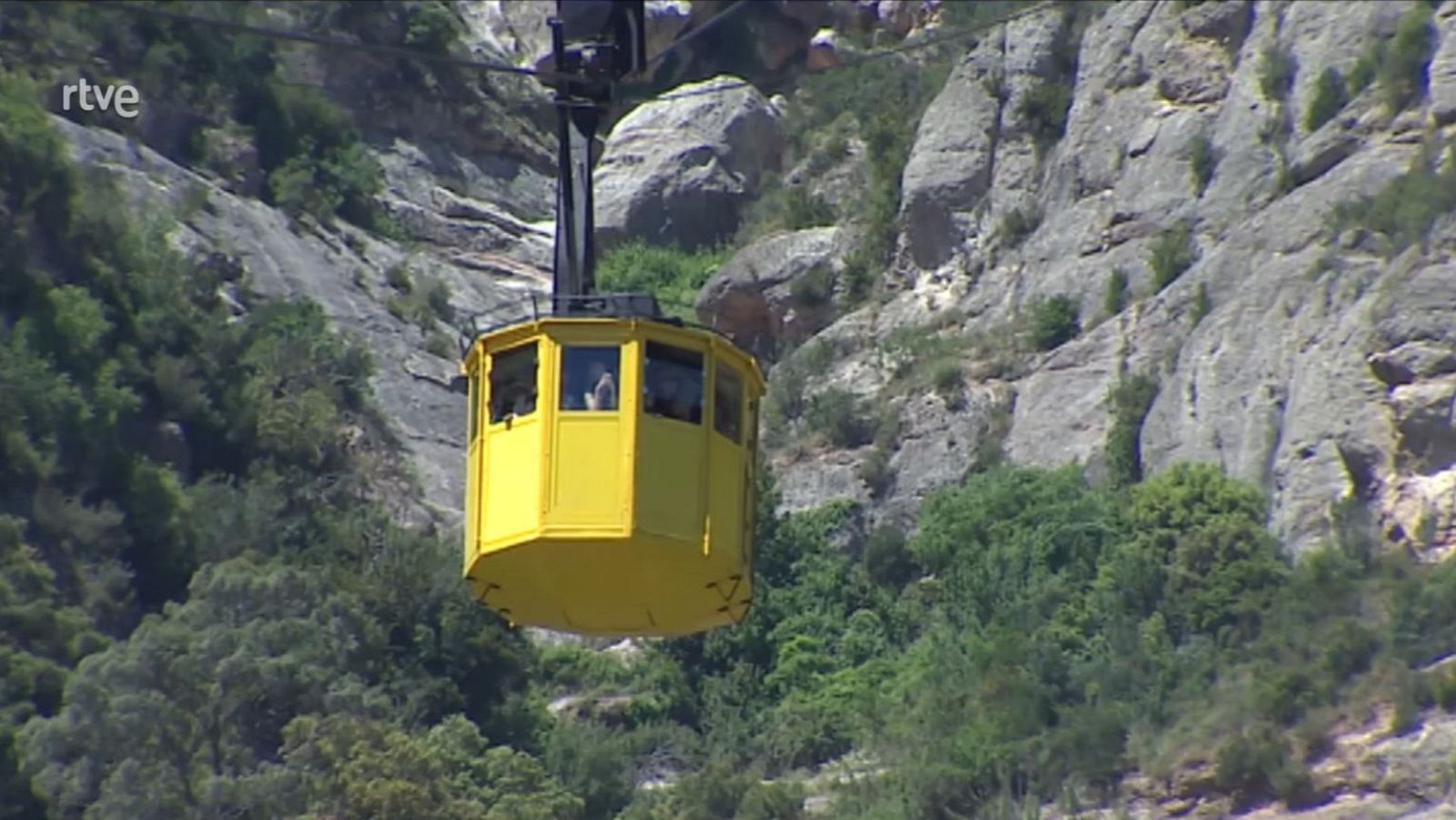 L'aeri de Montserrat fa avui 85 anys