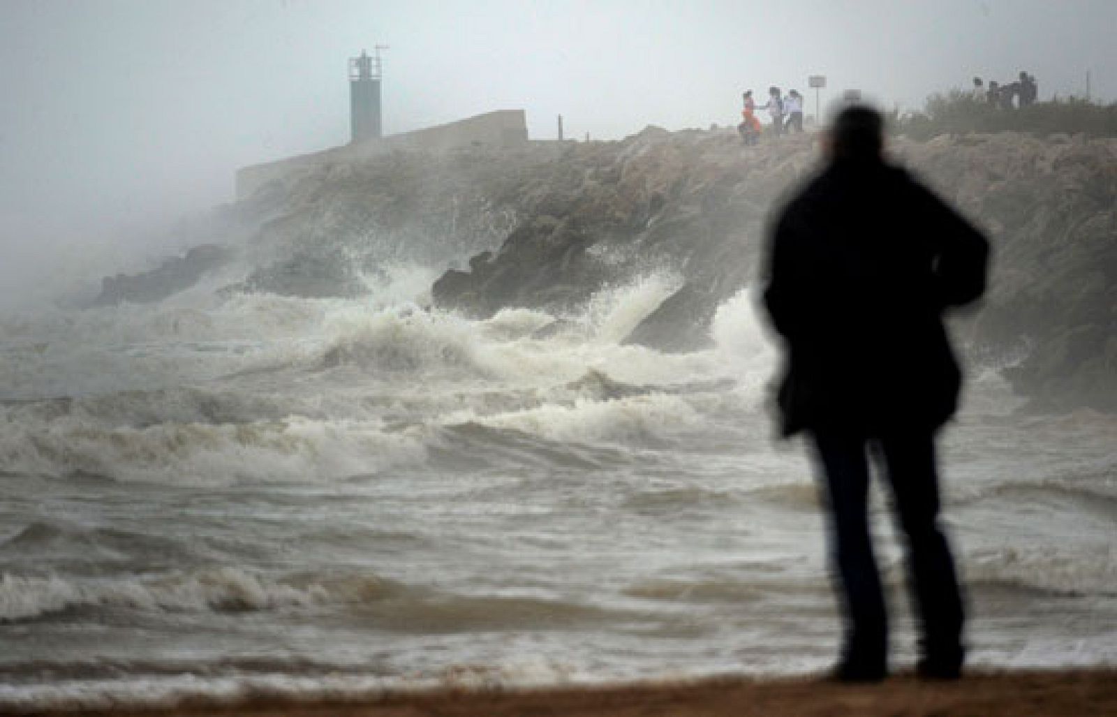 Este domingo se espera que siga lloviendo en toda la Península.