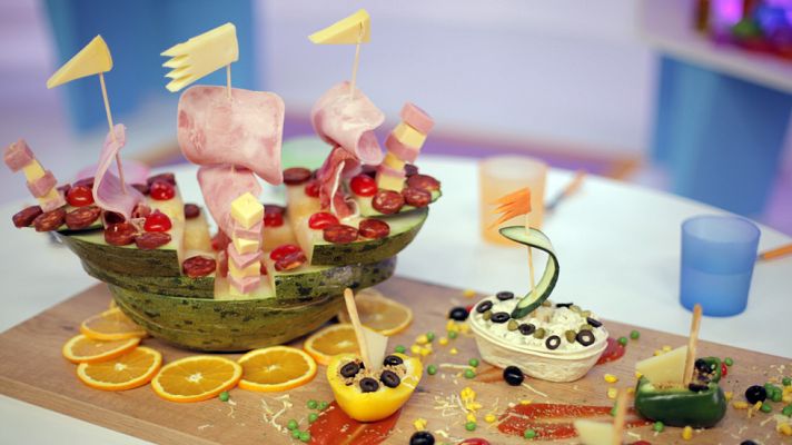  - Barquito velero de calabacín