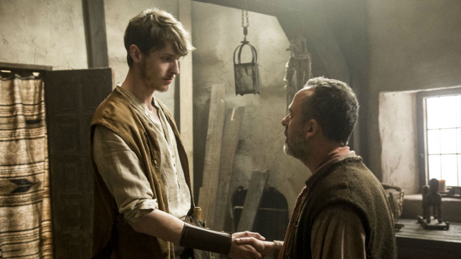 Águila Roja - Un misterioso personaje llega a la Villa