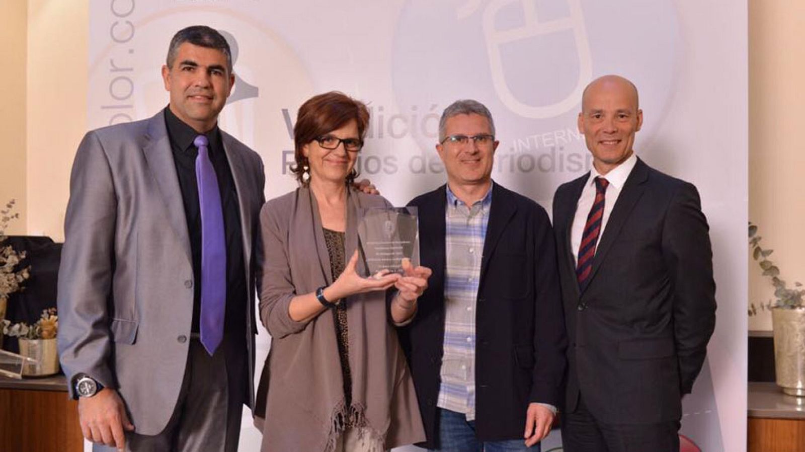 Para Todos La 2 - Premio Periodismo Plataforma Sin Dolor