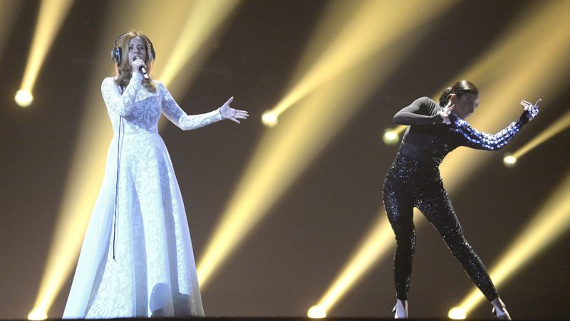 Eurovisión 2015 - Eslovenia: Marayaa - "Here for you"