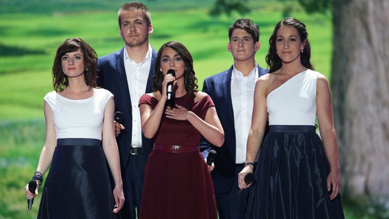 Eurovisión 2015 - Hungría: Boggie canta "Wars for nothing"