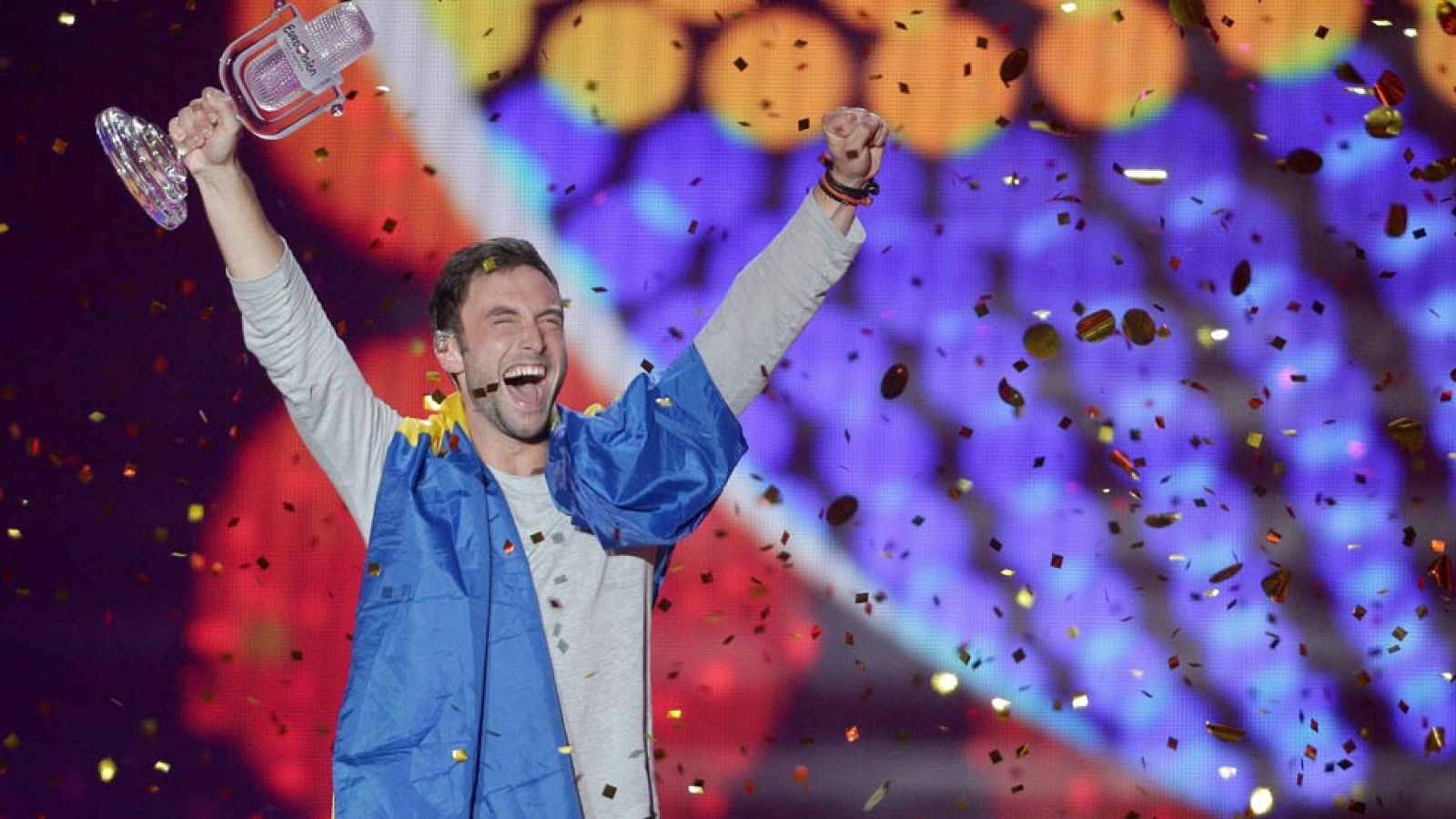 Eurovisión 2015 - Måns Zelmerlöw celebra el triunfo de Suecia en Eurovisión
