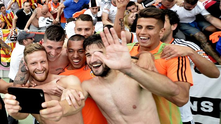 Telediario 1 - El Valencia deLim vuelve a la Champions