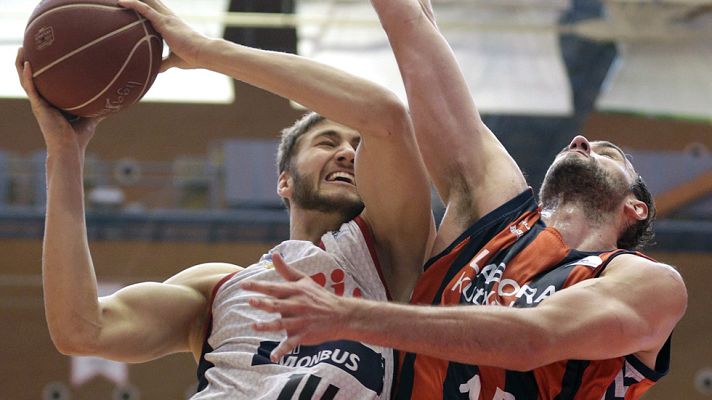 Baloncesto en RTVE - RIo Natura Monbús 74 - Laboral Kutxa 79