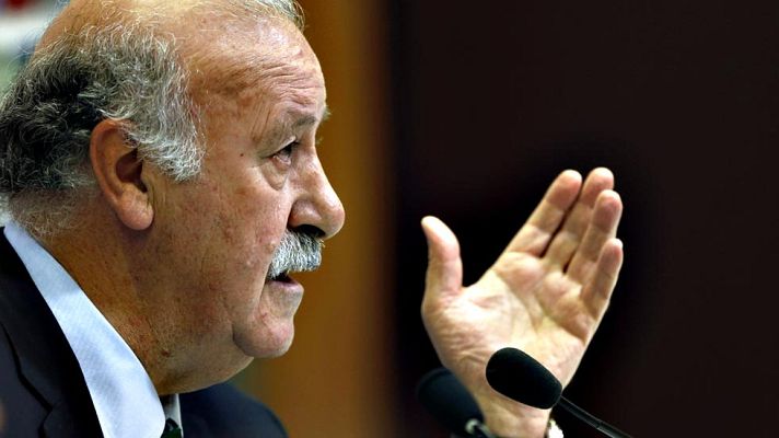 Telediario 1 - Del Bosque cita a Aleix Vidal y Sergio Rico