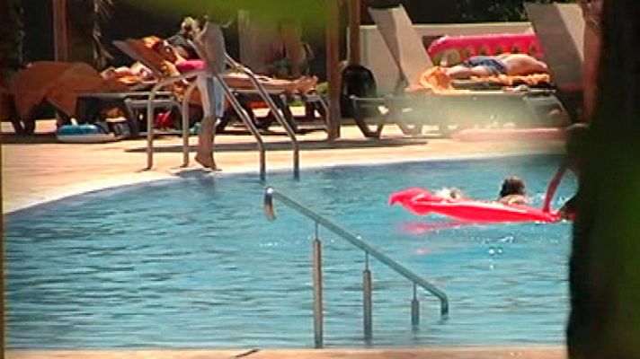 España Directo - Muere ahogada una niña de cinco años en una piscina de Ibiza