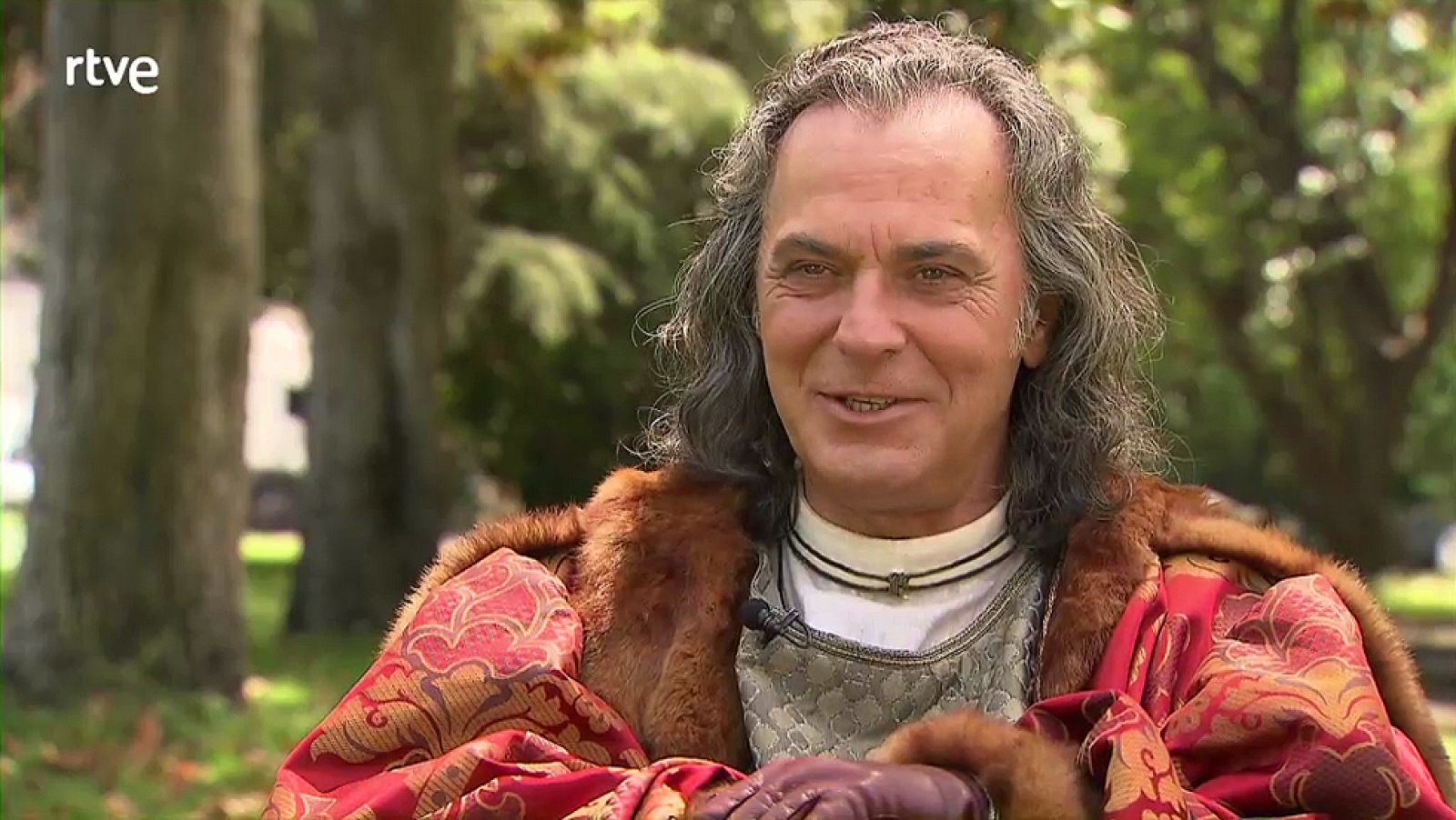 La corona partida hablan los protagonistas jose coronado irene escolar raul merida - Carlos, Rey Emperador | Ver