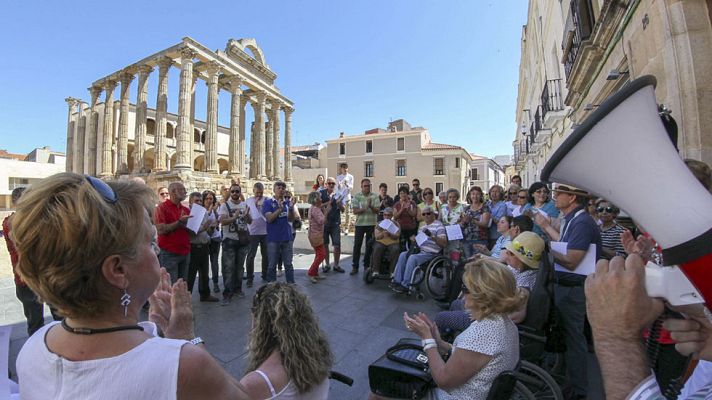 Telediario 1 - Ensayan con humanos un medicamento contra la esclerosis múltiple