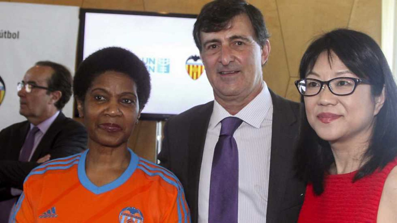 L'Informatiu - Comunitat Valenciana 2 - 27/05/15 - Ver ahora