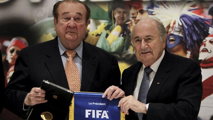 Telediario 1 - La elección de las sedes de los Mundiales 2018 y 2022, bajo sospecha