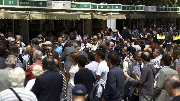 Telediario 1 - Primer fin de semana de la feria de libro de Madrid
