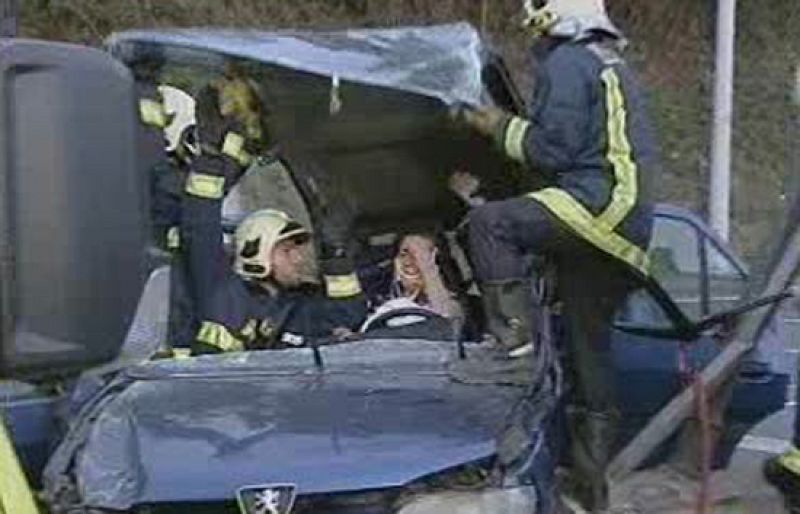 Este fin de semana han muerto en nuestras carreteras 17 personas | Ver