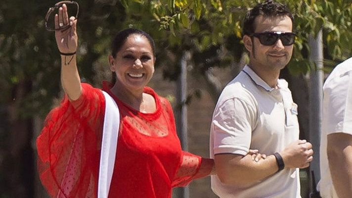 Amigas y conocidas - Isabel Pantoja sale de la cárcel con su primer permiso