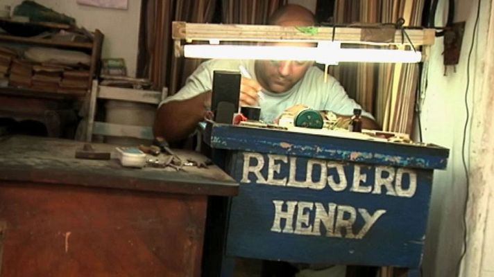 Telediario 1 - Los cuentapropistas o cómo trabajar por cuenta propia en Cuba