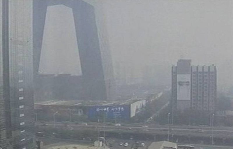 Pekín reduce el tráfico | Ver