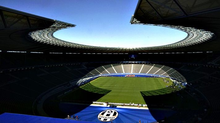 Telediario 1 - El estadio de Berlín ya espera a Barça y a Juventus