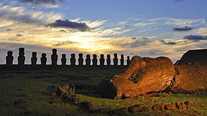 Documenta2 - El eclipse de la Isla de Pascua