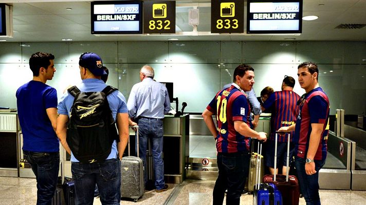 Telediario 1 - Miles de aficionados culés invaden Berlín