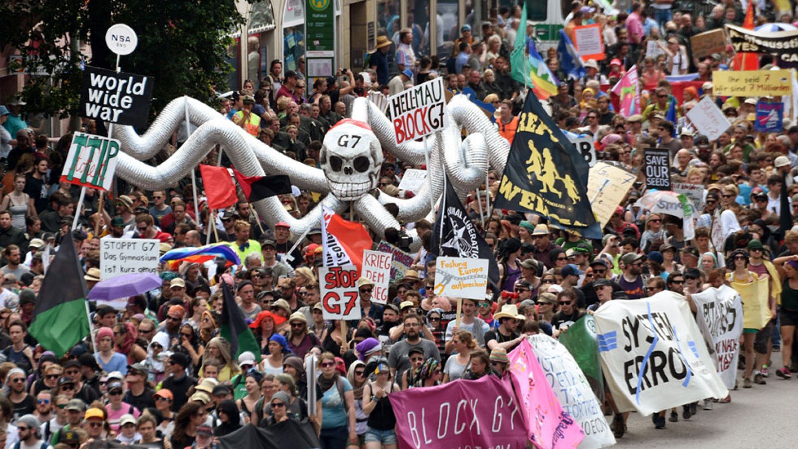 Varios miles de personas se manifiestan en Alemania contra la cumbre del G7 - Informativo 24h | Ver