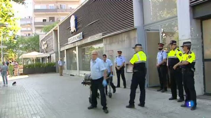 L'Informatiu - Els Mossos investiguen un parricidi a Barcelona