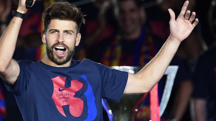 Telediario 1 - Piqué, el rey de la fiesta, vuelve a sembrar la polémica