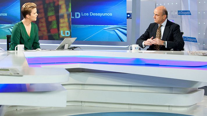 Los desayunos - Guindos: Es mejor crear 600.000 empleos al año que destruir 1,4 millones como en 2009