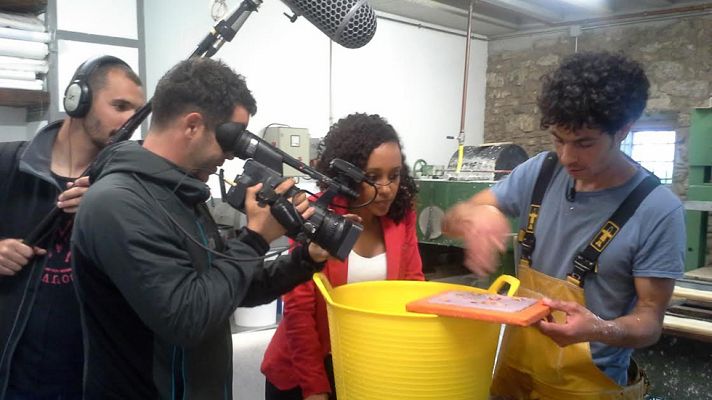 Aquí la Tierra - Cómo se fabrica el papel artesano