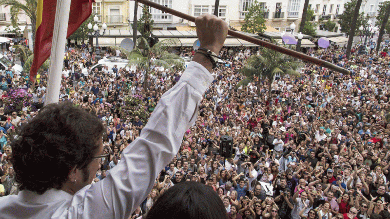 El PP augura "radicalidad" e "incoherencia" y el PSOE anuncia "un tiempo nuevo" | Ver