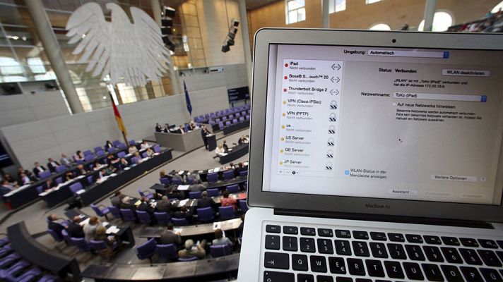 Telediario 1 - El Bundestag, hackeado