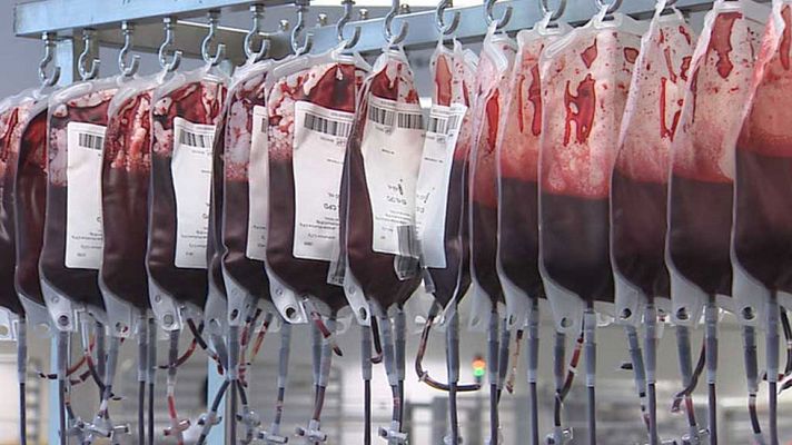 Telediario 1 - Disminuyen las donaciones de sangre en España