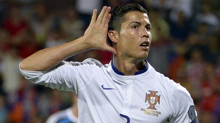 Telediario 1 - Cristiano, 'hat trick'; Alemania golea 0-7 a Gibraltar