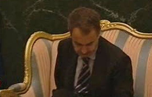  - Zapatero explica medidas anticris