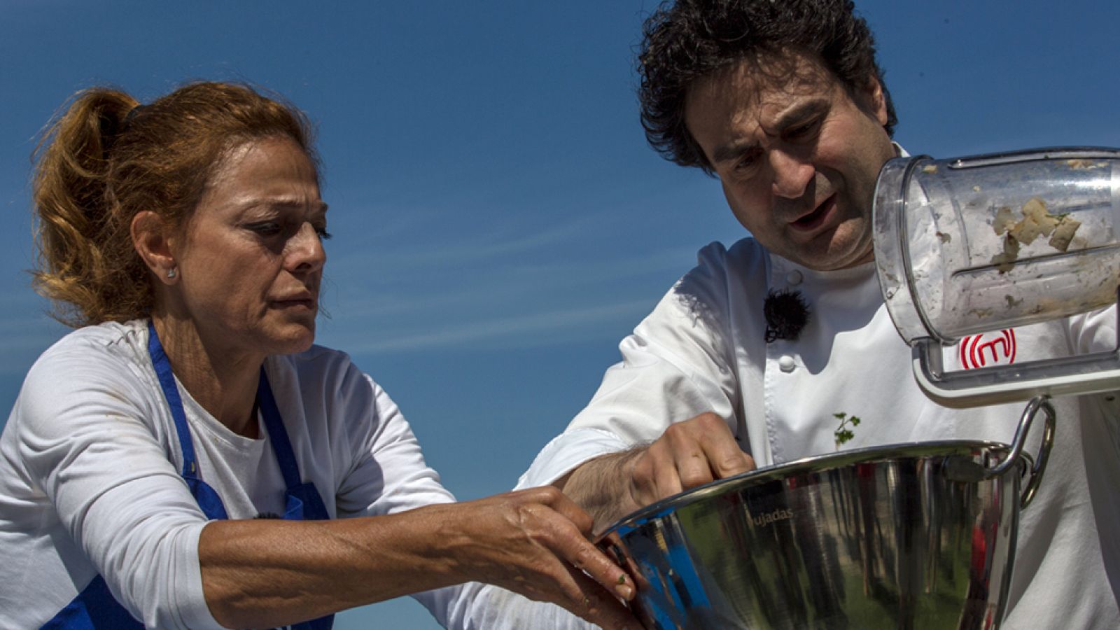 MasterChef 3 - Pepe y Jordi solucionan el caos en cocinas