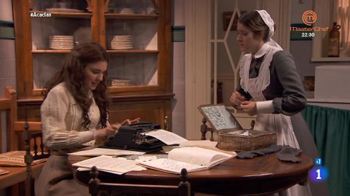 Acacias 38 - Leonor cambia el final de su novela