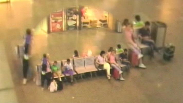 Telediario 1 - La madre de los niños de La Carolina tomó un tren con ellos